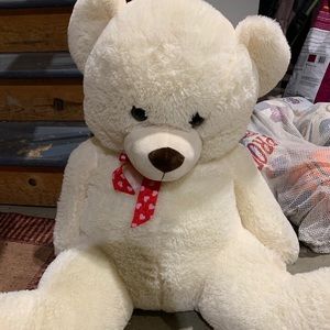 LARGE TEDDY BEAR